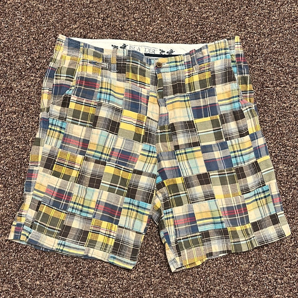Islander cargo shorts